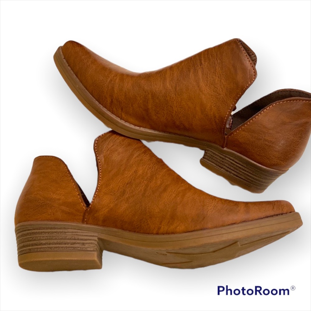 NWOT Seven7 Bandera Boots Ankle, Slip on. Rich Brown 1” heel WM SZ 6 1/2 🥰
